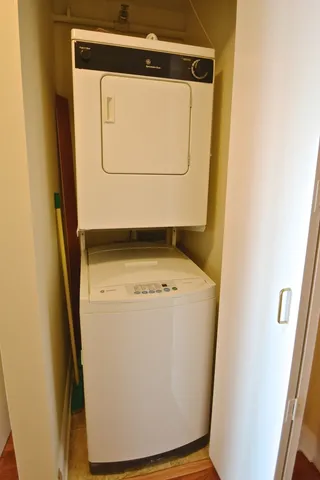 $330,000 | 345 North LaSalle Drive, Unit 1902, Chicago, IL 60654