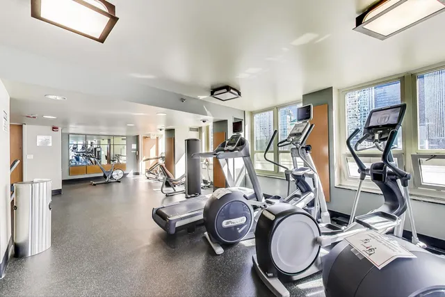 $330,000 | 345 North LaSalle Drive, Unit 1902, Chicago, IL 60654