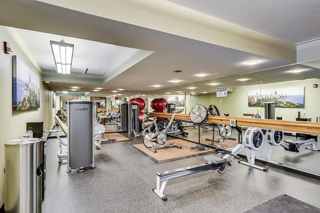 $330,000 | 345 North LaSalle Drive, Unit 1902, Chicago, IL 60654