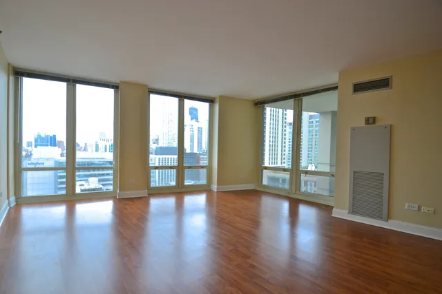 $330,000 | 345 North LaSalle Drive, Unit 1902, Chicago, IL 60654