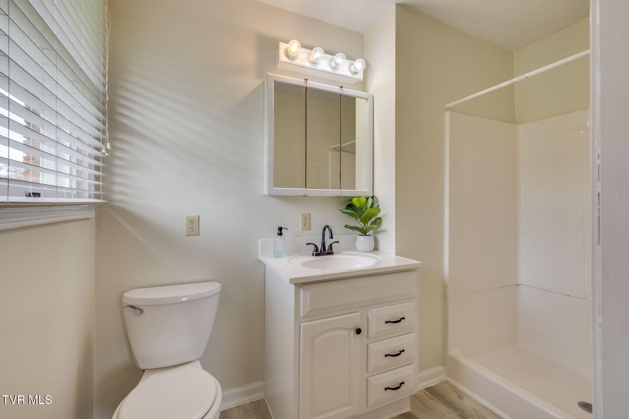 445 Old Stage Road Church Hill, TN 37642 - Photo 25 of 52 022-Primary