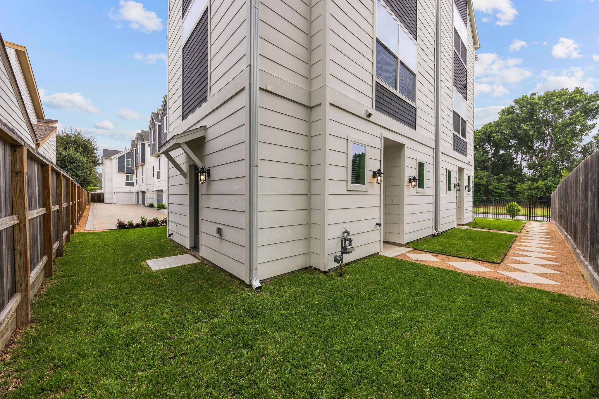 1648 West Tidwell Road Houston, TX 77091 - Photo 19 of 20