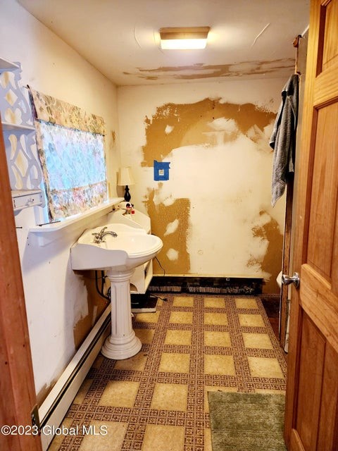 105 Vintonton Road Fulton, NY 12187 - Photo 11 of 18