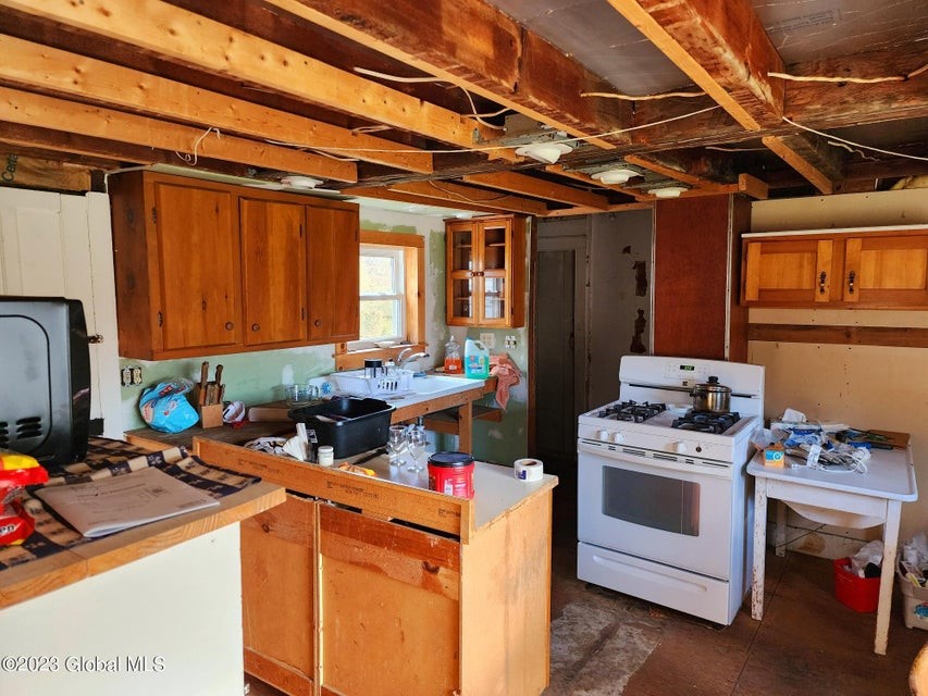 105 Vintonton Road Fulton, NY 12187 - Photo 9 of 18