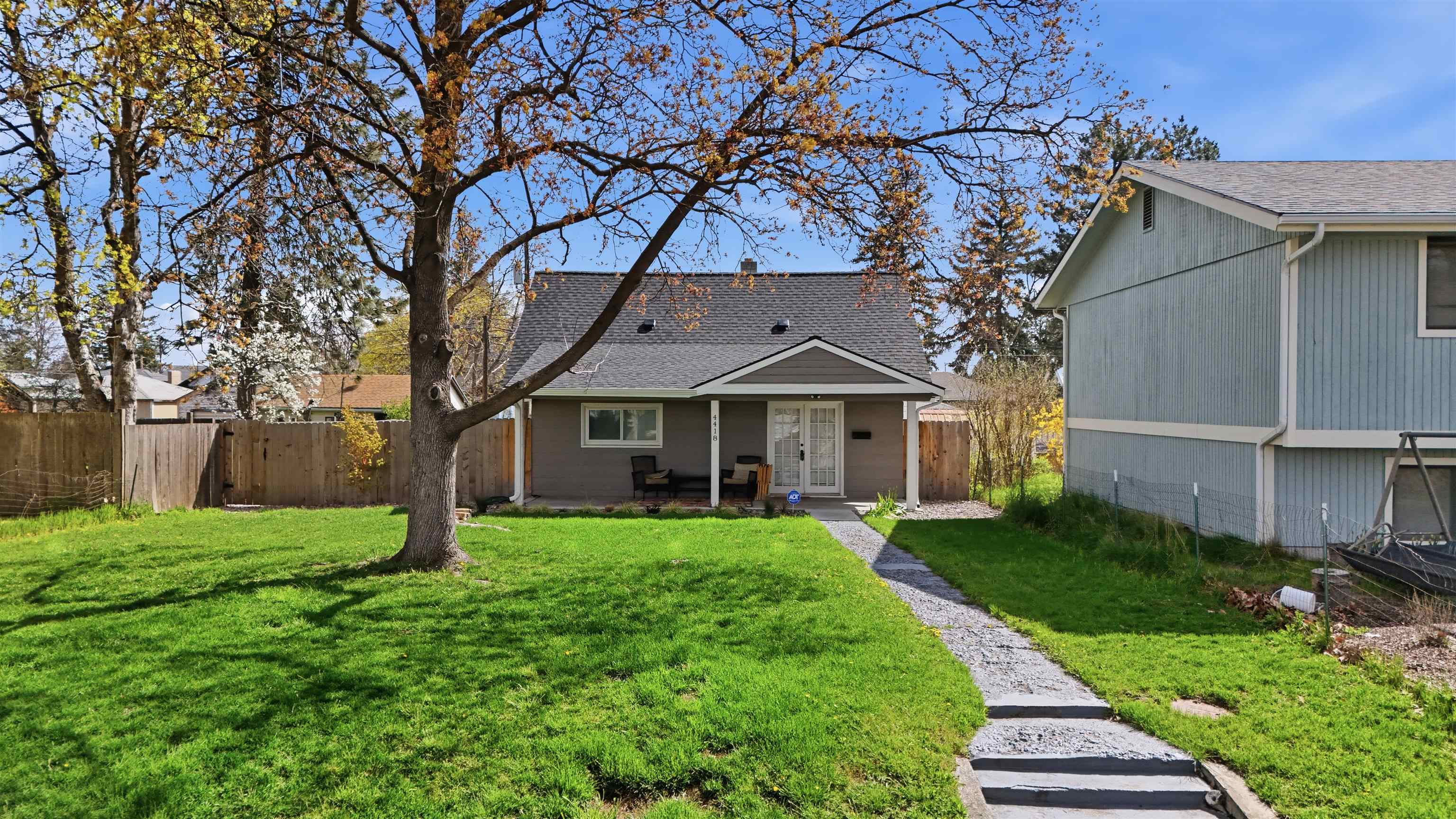 4418 North Stevens Street Spokane, WA 99205 - Photo 2 of 49