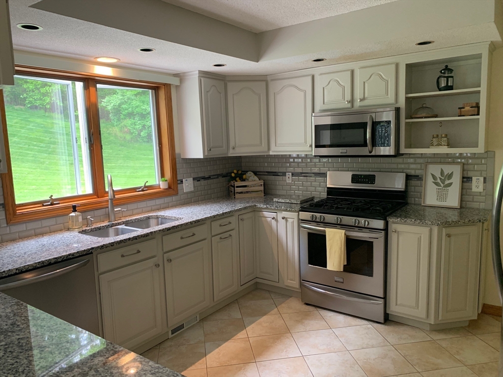 115 Timber Ridge Road Ludlow, MA 01056 - Photo 15 of 41 Gallery Image 15