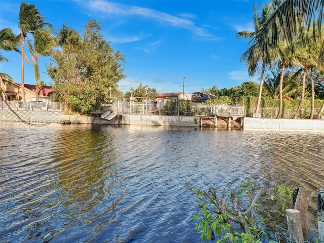 $4,400 | 19901 Northwest 77th Court, Hialeah, FL 33015