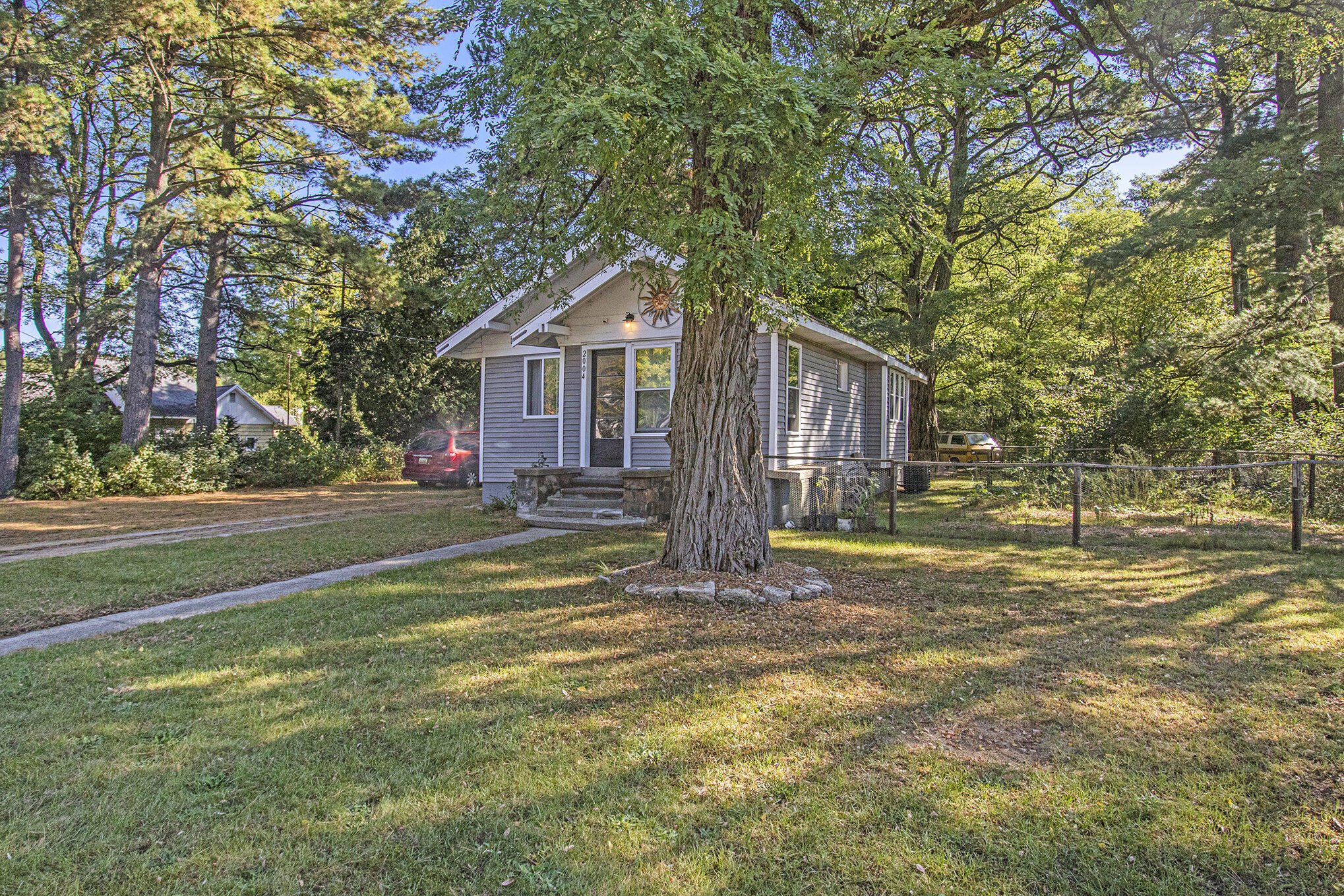 2004 North Whitehall Road Muskegon, MI 49445 - Photo 29 of 31 028_mhw_0629_7017