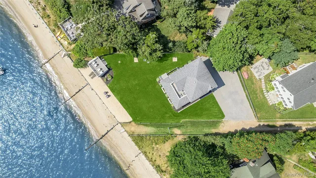 $2,699,999 | 5218 Peconic Bay Boulevard, Laurel, NY 11948