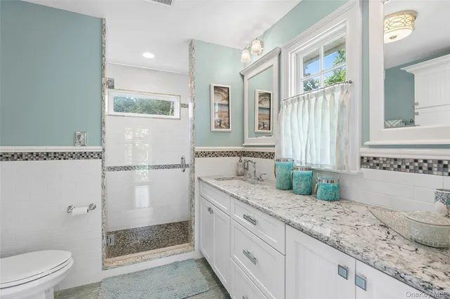 $2,699,999 | 5218 Peconic Bay Boulevard, Laurel, NY 11948