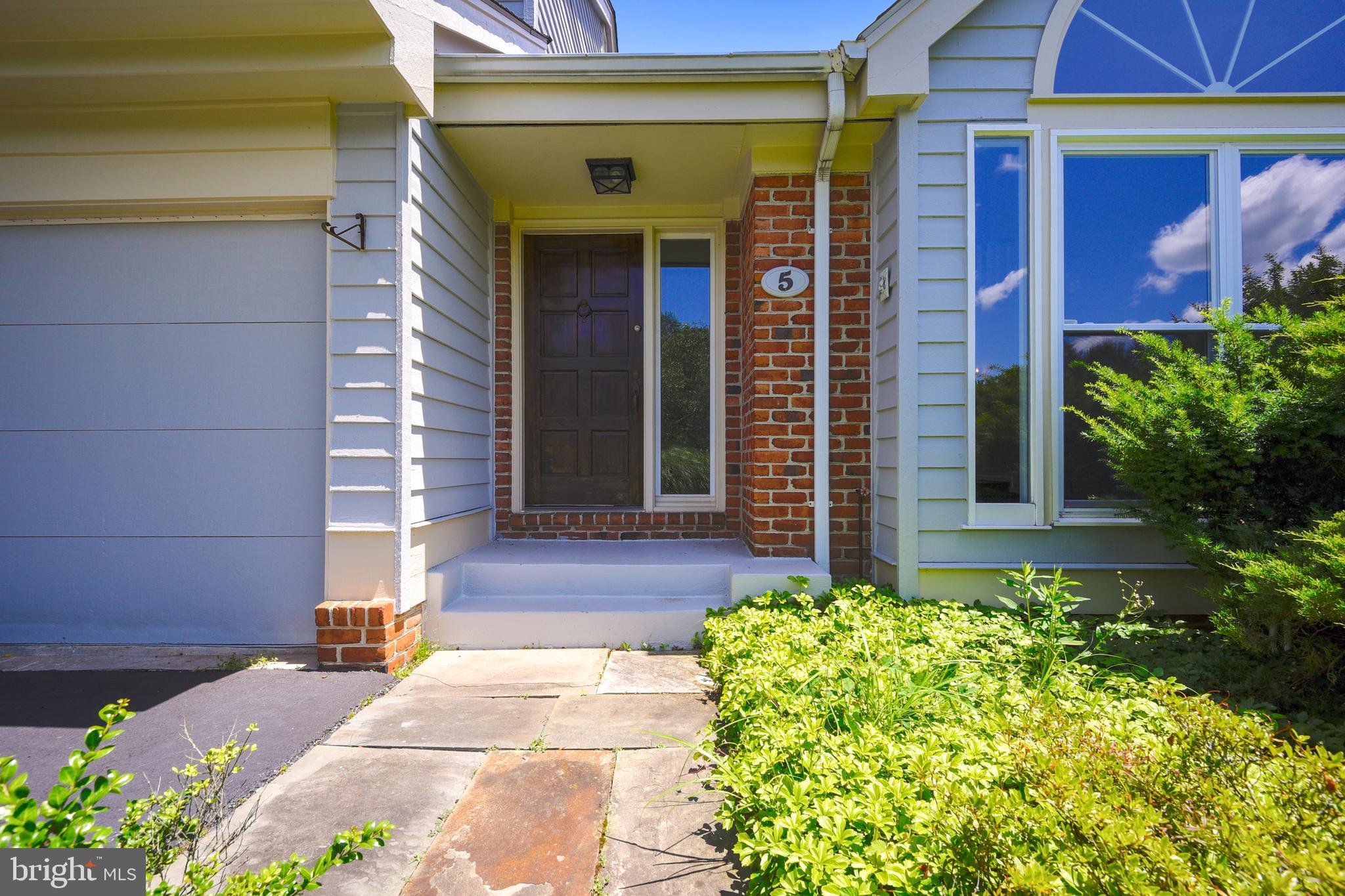 5 Spring House Road Lutherville-Timonium, MD 21093 - Photo 2 of 26 Main Entry