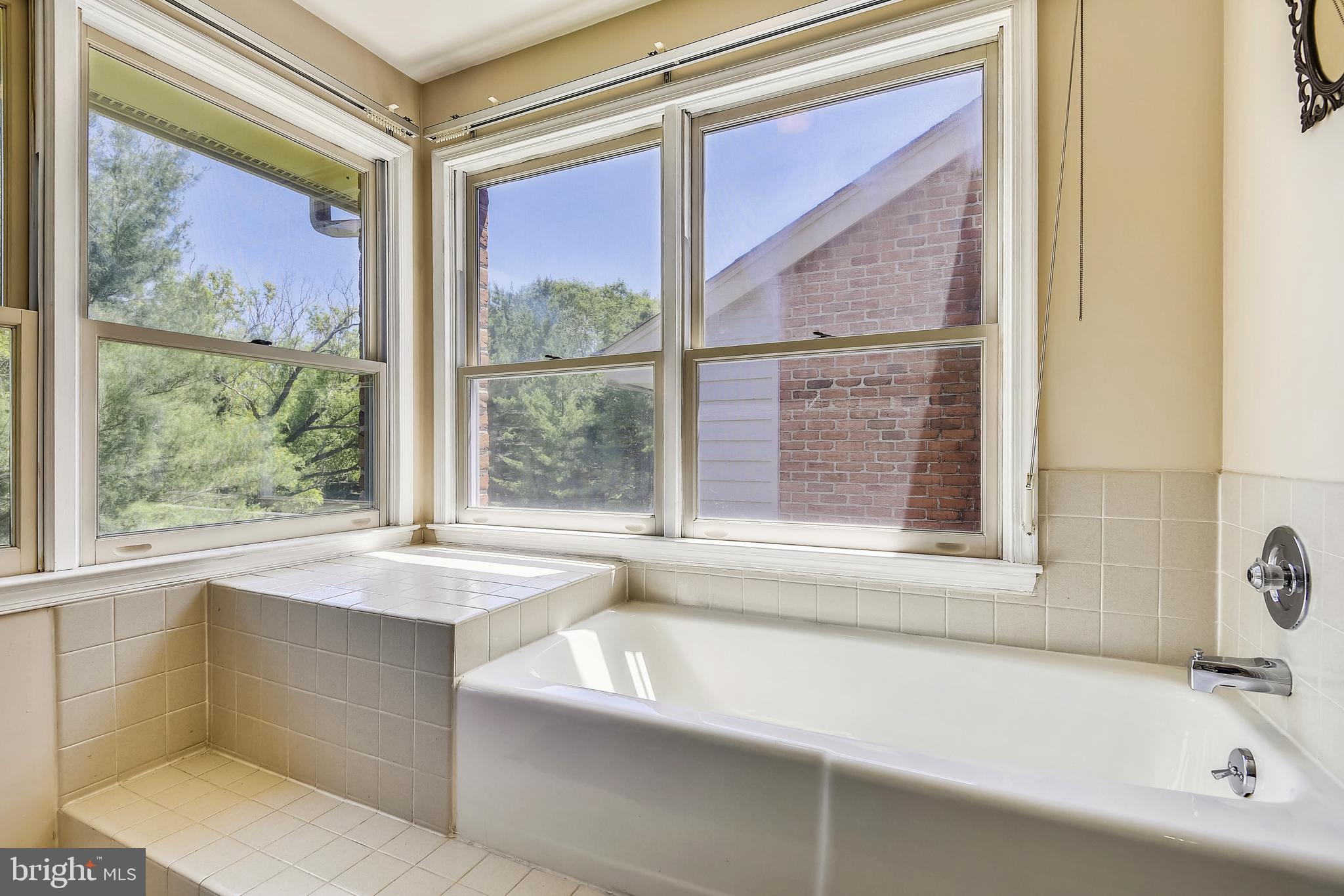 5 Spring House Road Lutherville-Timonium, MD 21093 - Photo 18 of 26 Master Bath