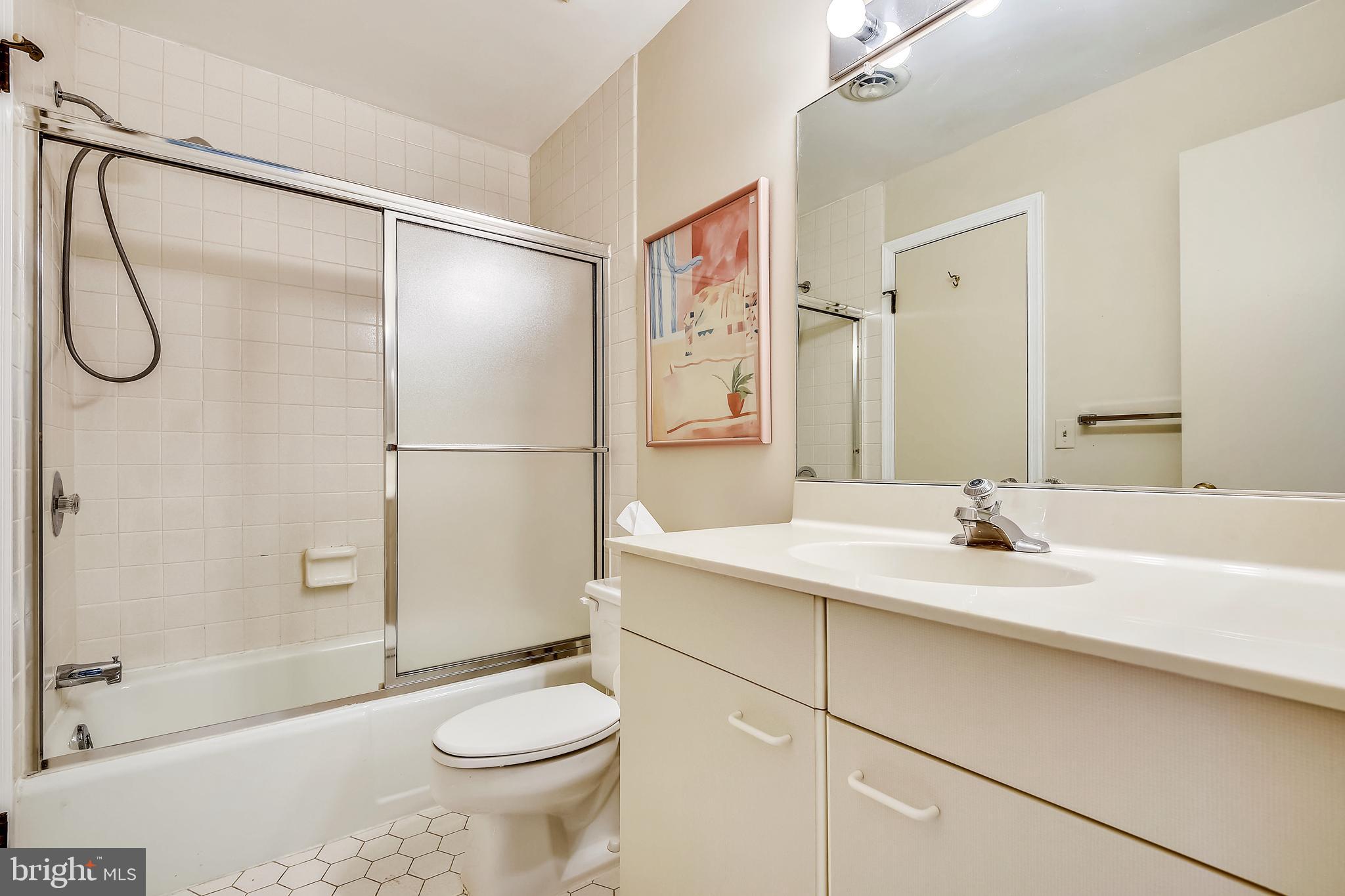 5 Spring House Road Lutherville-Timonium, MD 21093 - Photo 22 of 26 Hall Bath