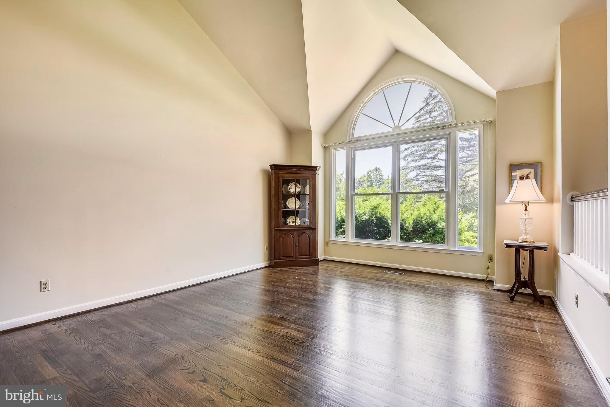 5 Spring House Road Lutherville-Timonium, MD 21093 - Photo 5 of 26 Living Room