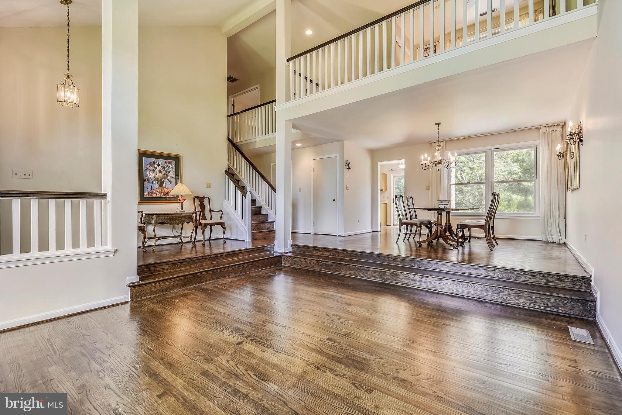 5 Spring House Road Lutherville-Timonium, MD 21093 - Photo 6 of 26 Living Room