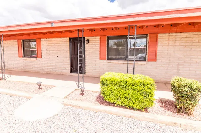 $900 | 3799 East Foothills Drive, Unit 10, Sierra Vista, AZ 85635