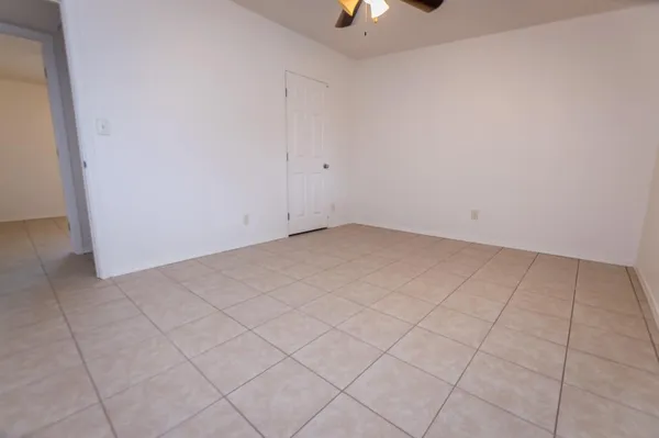 $950 | 3799 East Foothills Drive, Unit 10, Sierra Vista, AZ 85635