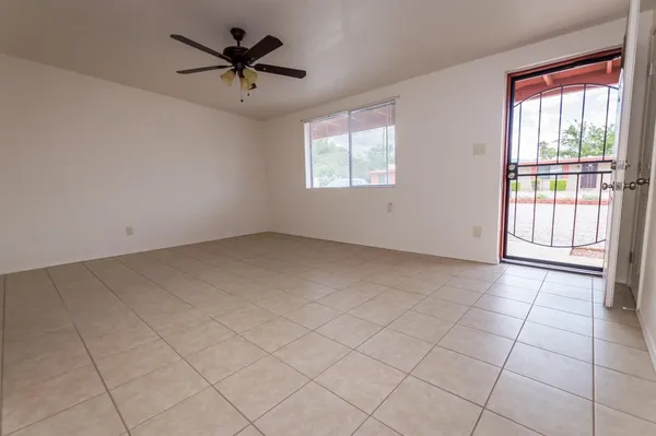 $950 | 3799 East Foothills Drive, Unit 10, Sierra Vista, AZ 85635