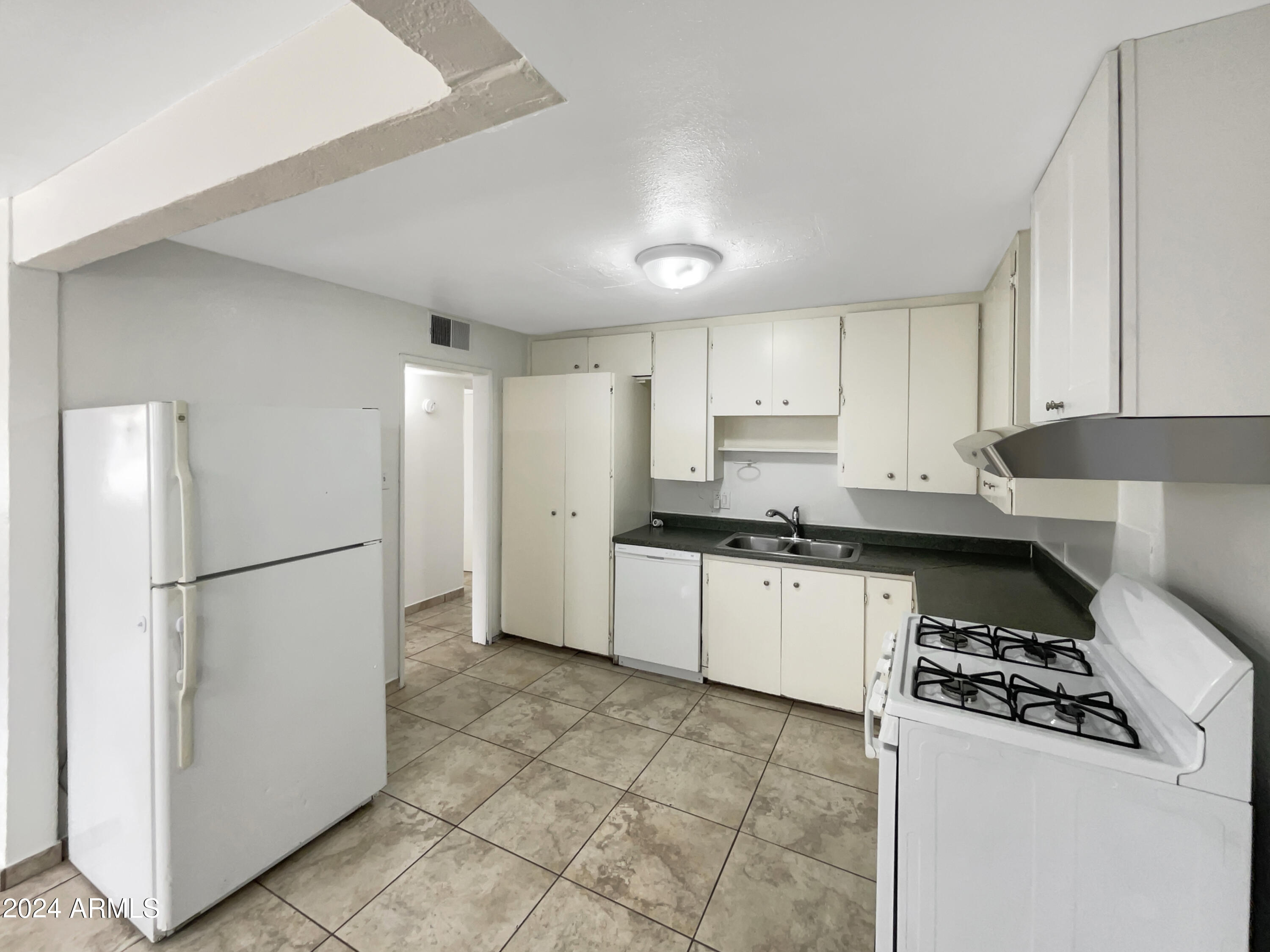 3414 West Rancho Drive Phoenix, AZ 85017 - Photo 8 of 25 listing_1