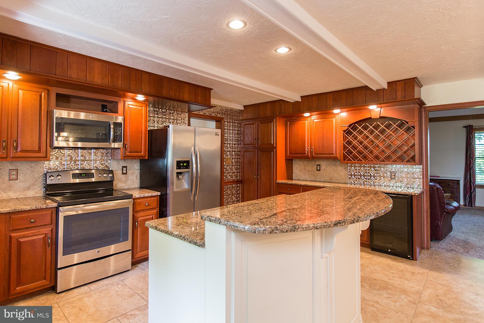 383 Stevens Road Stevens, PA 17578 - Photo 15 of 72 High End Kitchen