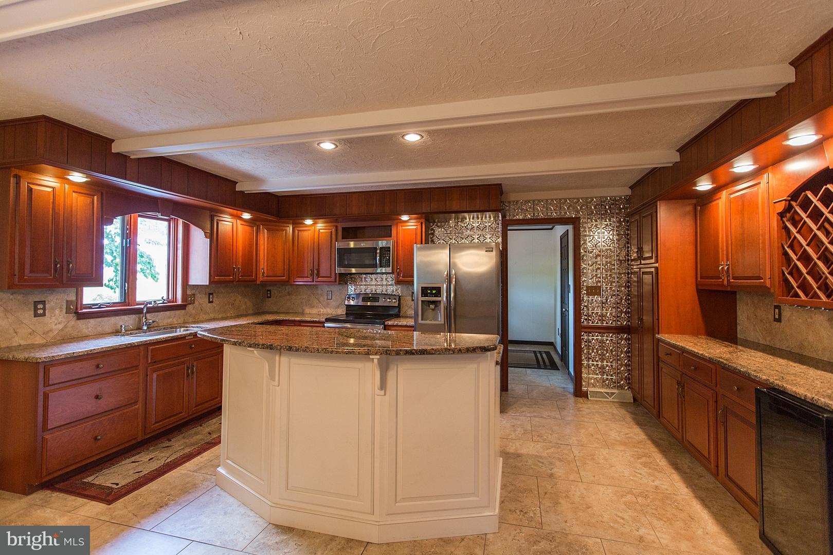 383 Stevens Road Stevens, PA 17578 - Photo 22 of 72 Kitchen-Built In Wine Rack-Wine Refrig