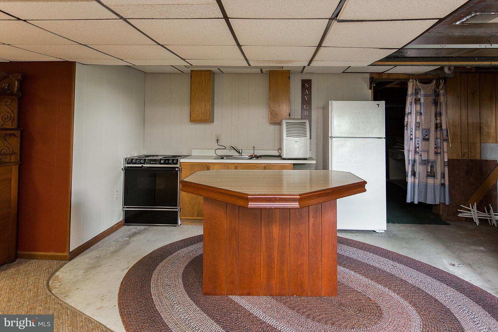 383 Stevens Road Stevens, PA 17578 - Photo 57 of 72 Lower Level - Kitchenette