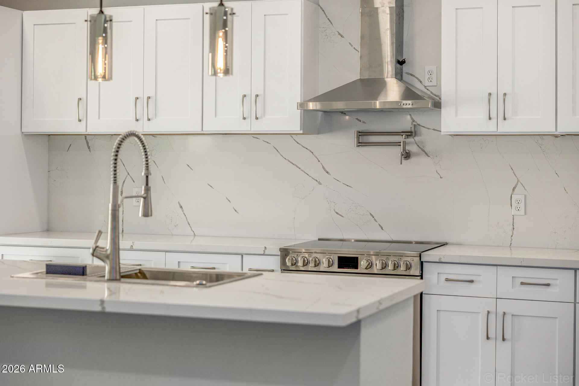 412 East Utopia Road Phoenix, AZ 85024 - Photo 11 of 29 17 - Utopia