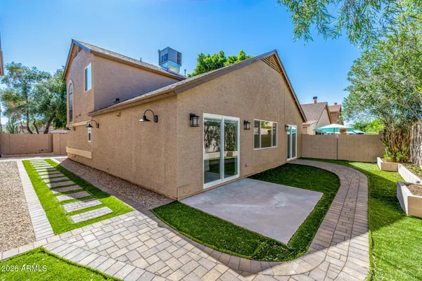 $595,000 | 412 East Utopia Road, Phoenix, AZ 85024