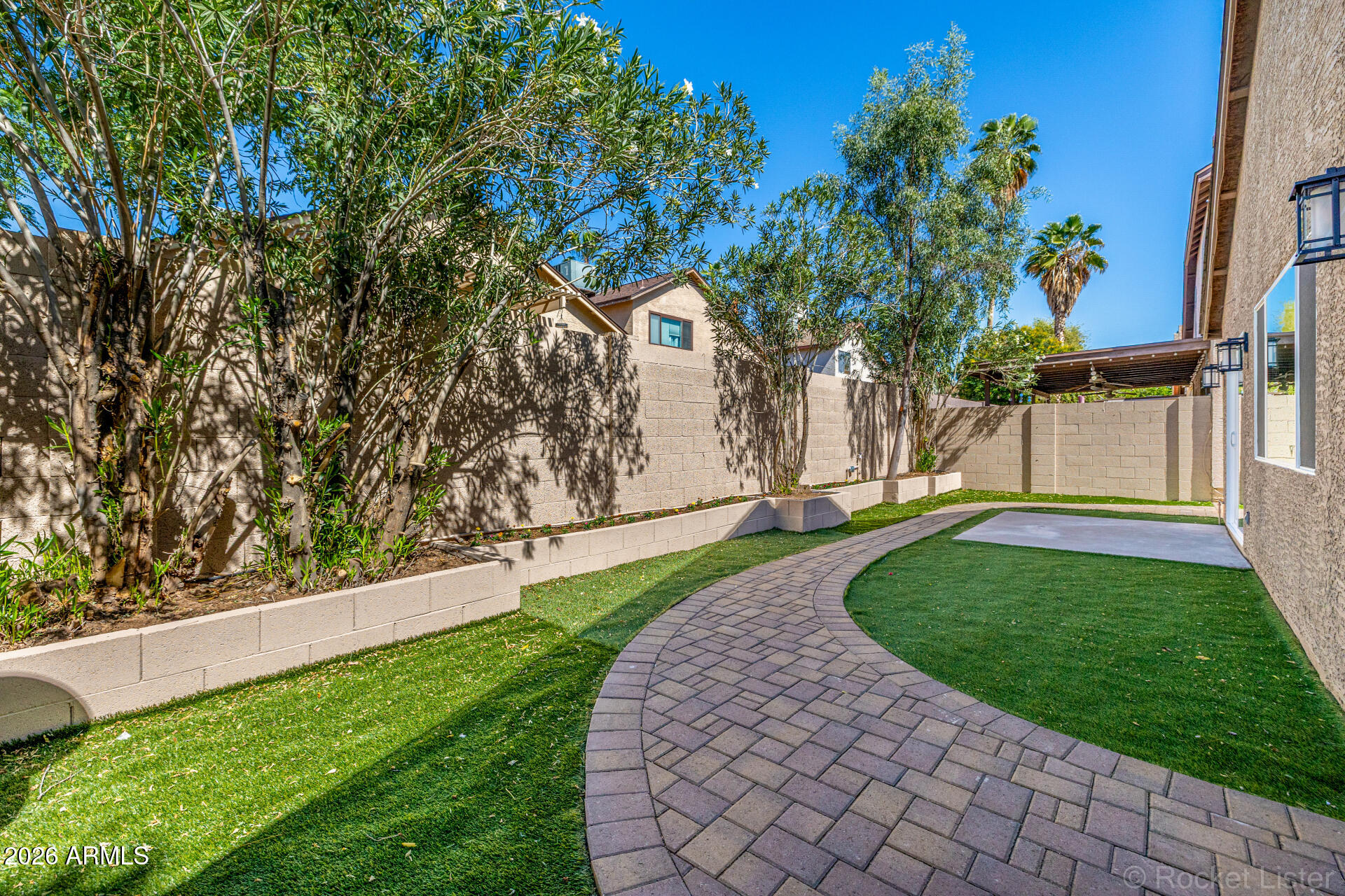 412 East Utopia Road Phoenix, AZ 85024 - Photo 28 of 29 37 - Utopia