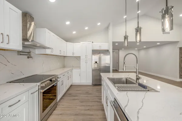 $595,000 | 412 East Utopia Road, Phoenix, AZ 85024