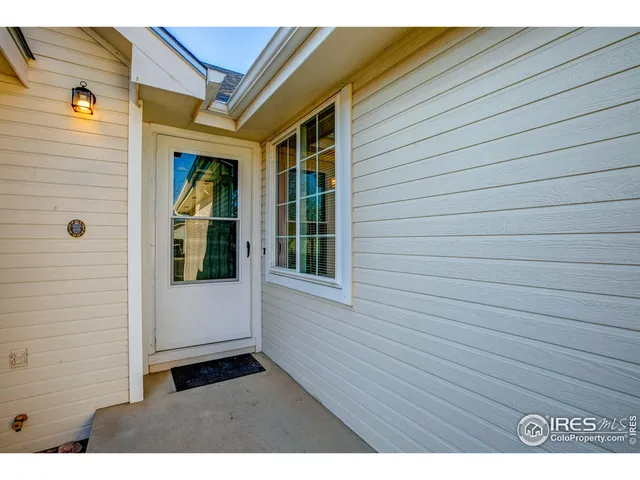 a view of an entryway door