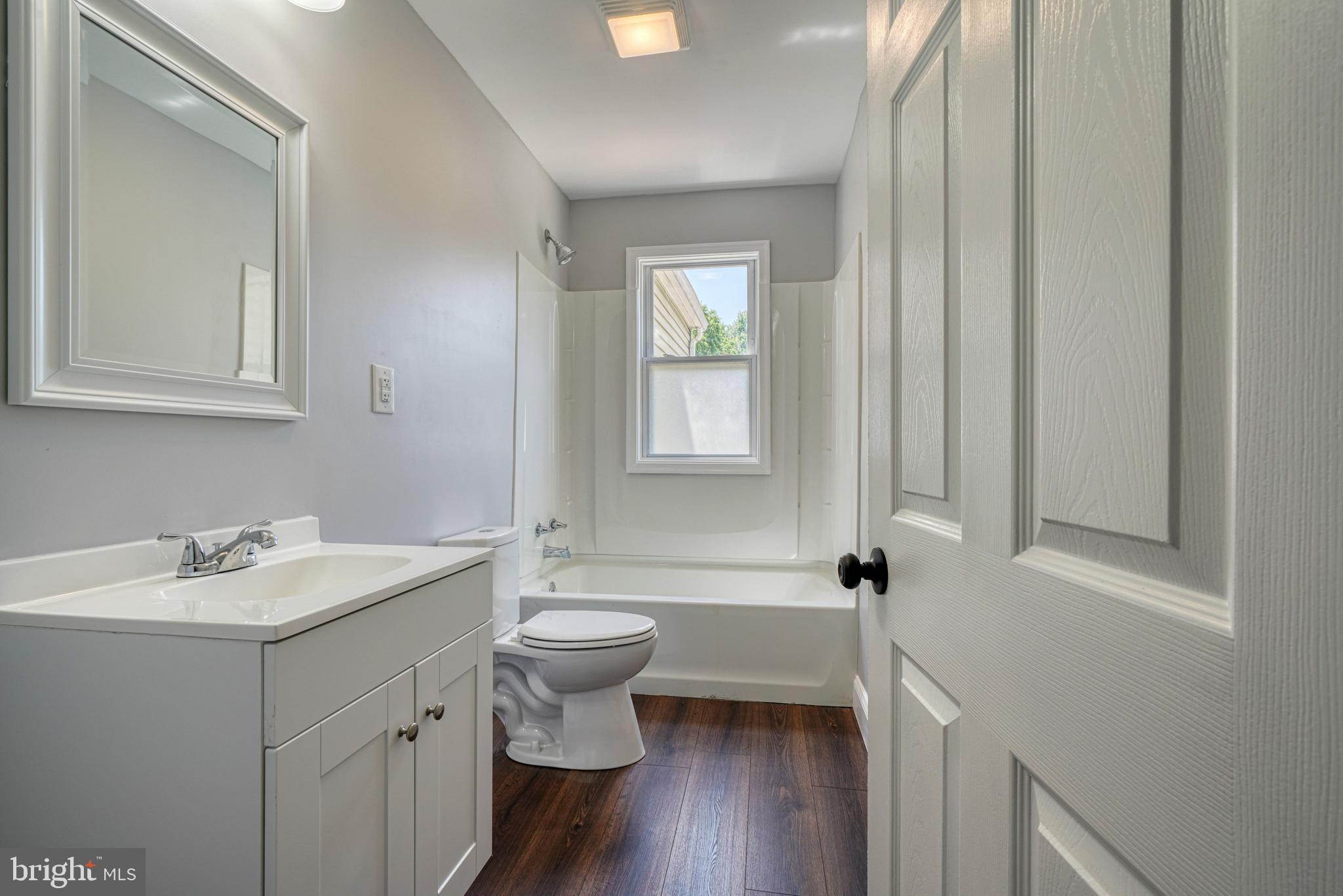 1303 Willow Road Dundalk, MD 21222 - Photo 28 of 68 Main Level Bath