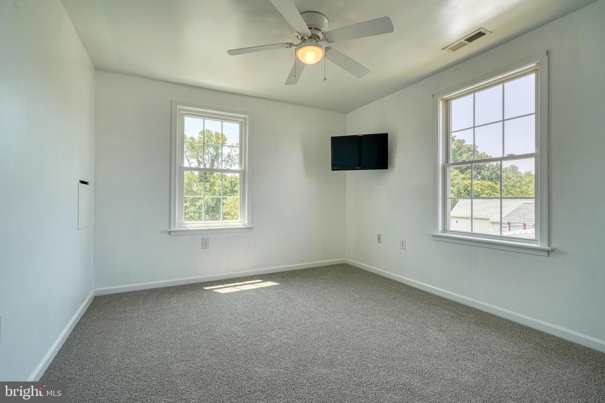 1303 Willow Road Dundalk, MD 21222 - Photo 32 of 68 Bedroom