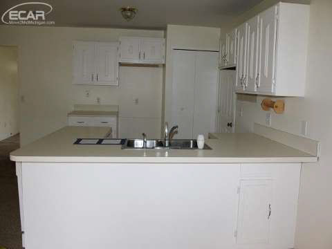 5481 Colony Road Grand Blanc, MI 48439 - Photo 5 of 24 20422881-4.JPG