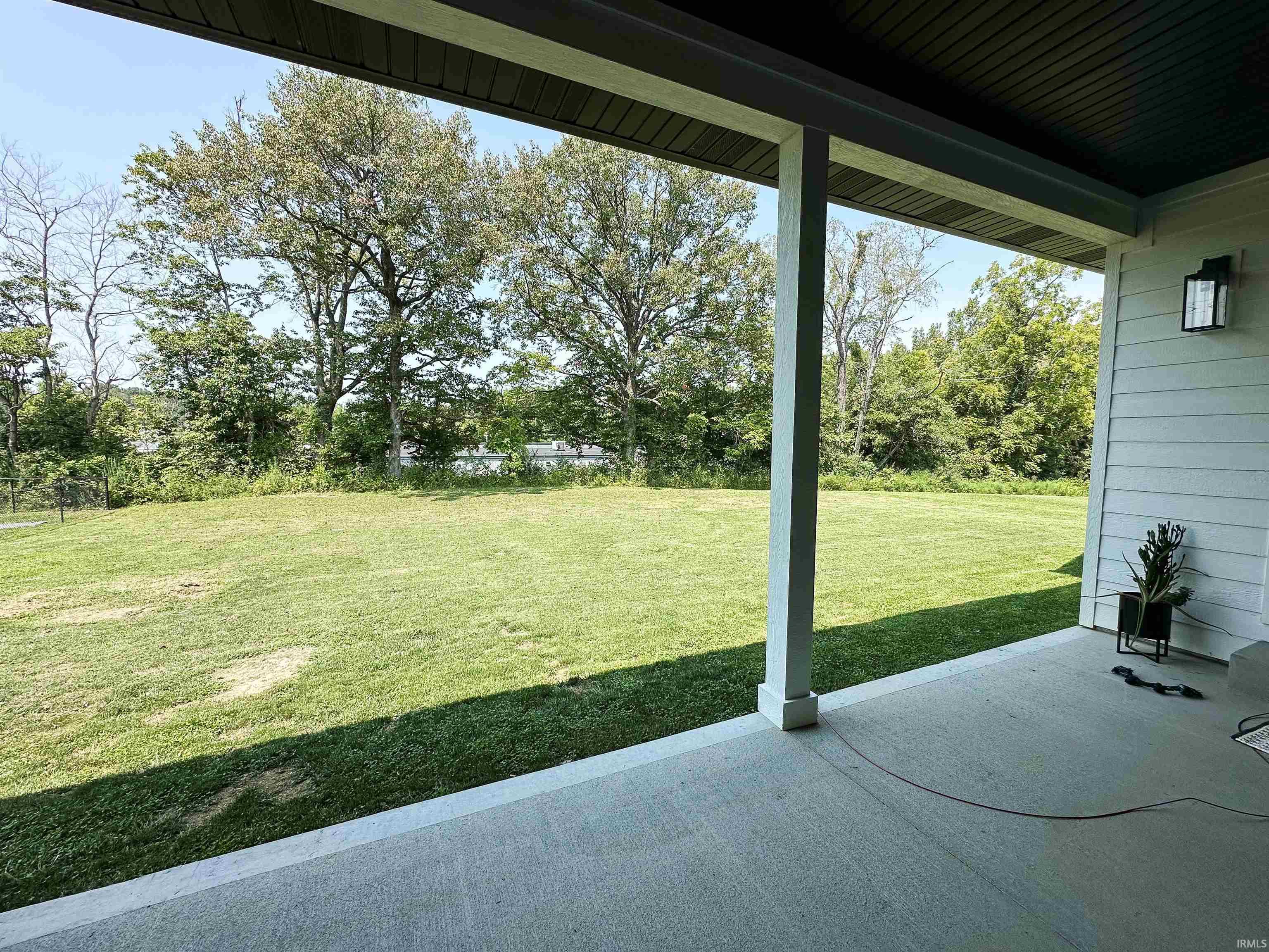 2421 Lucy Lane Bedford, IN 47421 - Photo 3 of 15