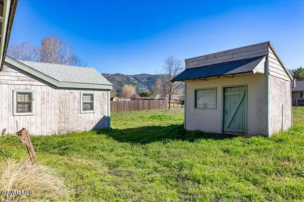 $290,000 | 30040 Jamaica Dunes Drive, Tehachapi, CA 93561