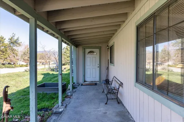$290,000 | 30040 Jamaica Dunes Drive, Tehachapi, CA 93561