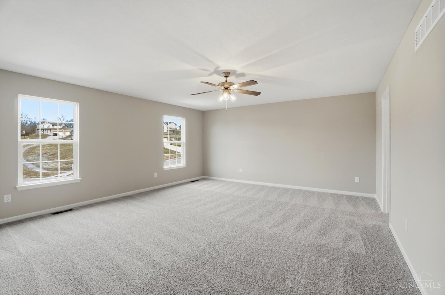 450 Hamilton View Hamilton, OH 45013 - Photo 35 of 66 Gallery Image 35