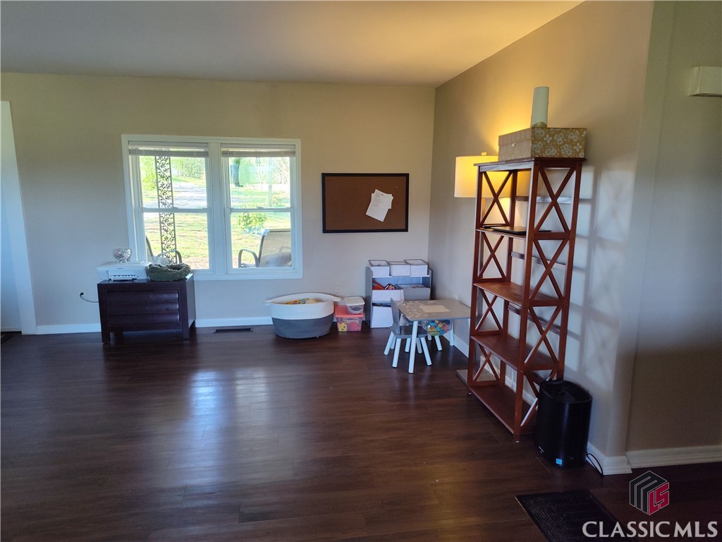 60 Dudley Farm Road Winterville, GA 30683 - Photo 7 of 27 Living Room