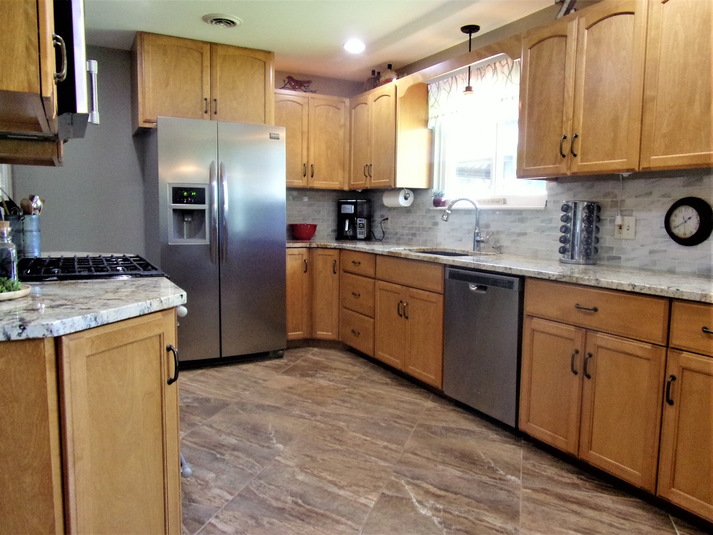 908 Westminster Road Joliet, IL 60435 - Photo 13 of 37