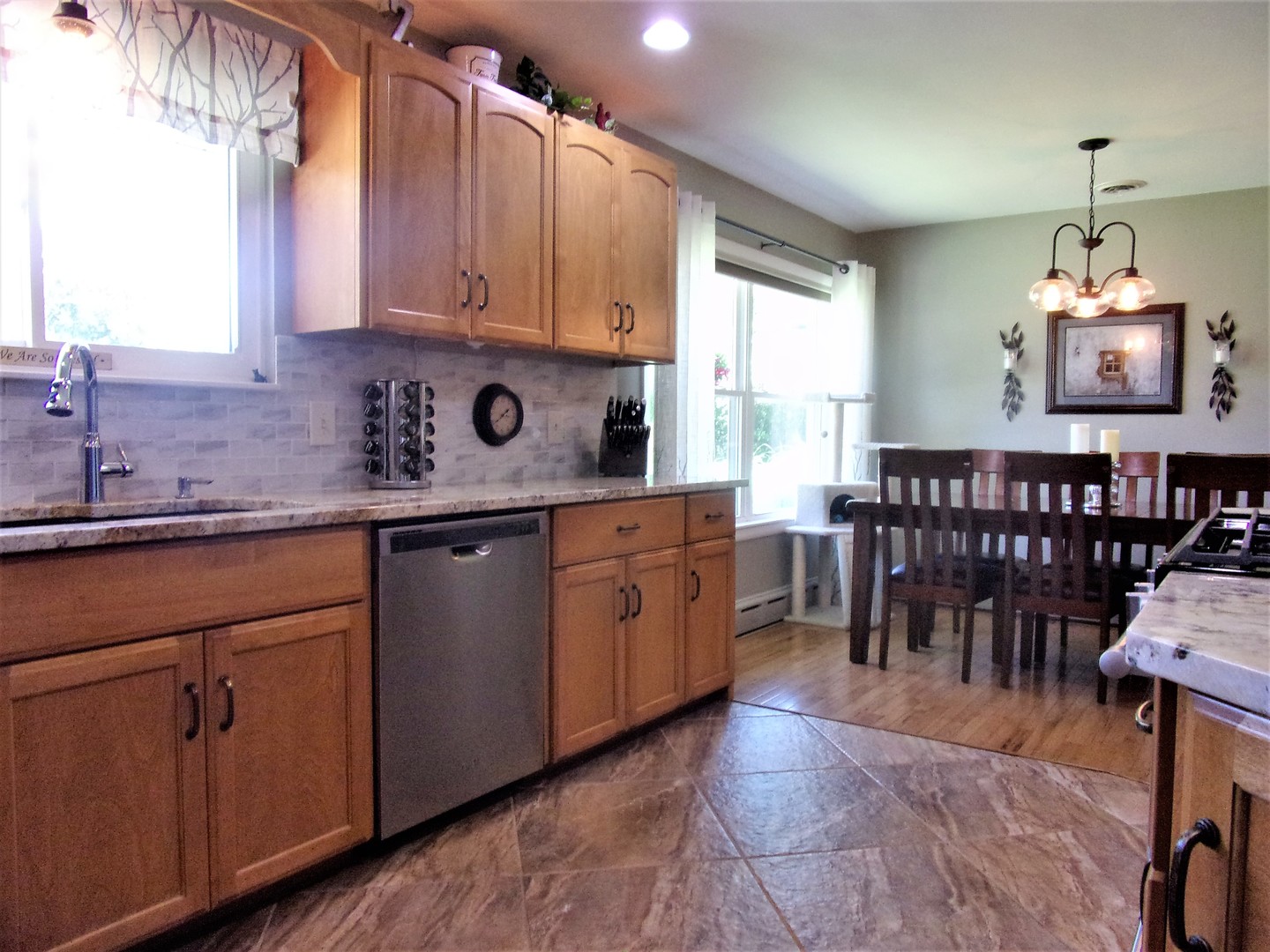 908 Westminster Road Joliet, IL 60435 - Photo 15 of 37