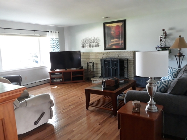 908 Westminster Road Joliet, IL 60435 - Photo 4 of 37