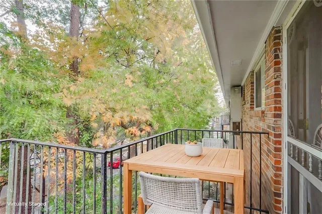 $160,000 | 315 Hilderbrand Drive, Unit C4, Atlanta, GA 30328