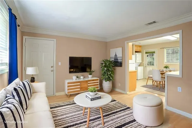 $160,000 | 315 Hilderbrand Drive, Unit C4, Atlanta, GA 30328