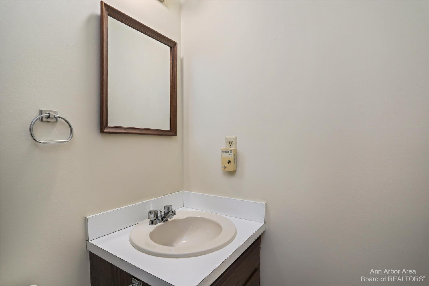 38610 Warren Road Westland, MI 48185 - Photo 27 of 41 Photo 27