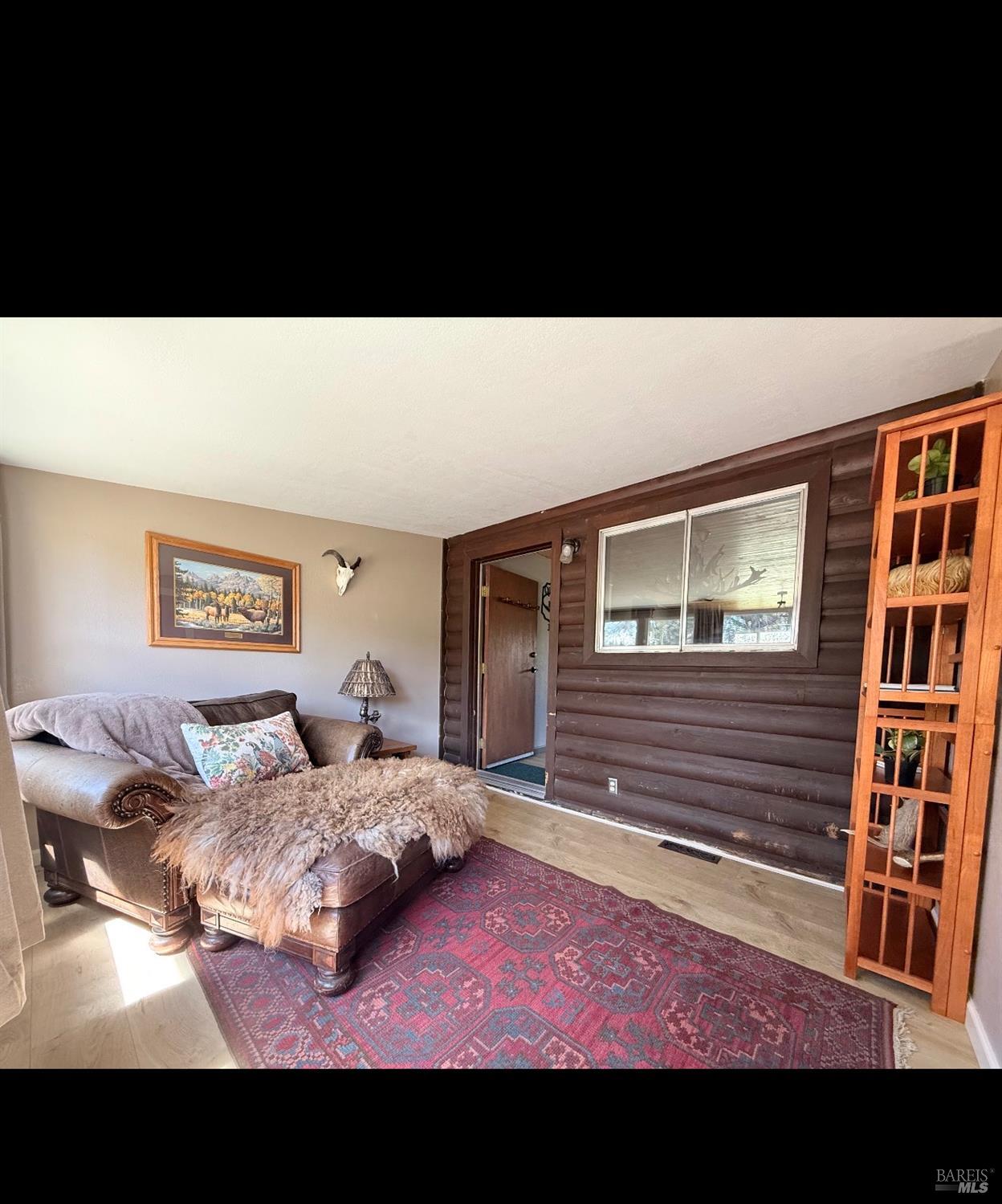 3004 Pencil Road Alturas, CA 96101 - Photo 3 of 40 a view of a living room