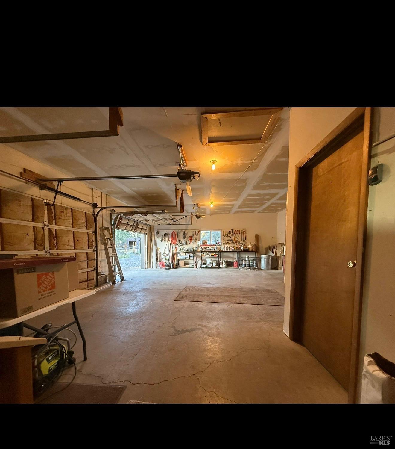 3004 Pencil Road Alturas, CA 96101 - Photo 39 of 40 a view of a terrace