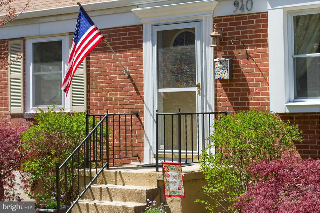 940 Olmstead Road Baltimore, MD 21208 - Photo 29 of 30 Completely updated all brick Cape Cod