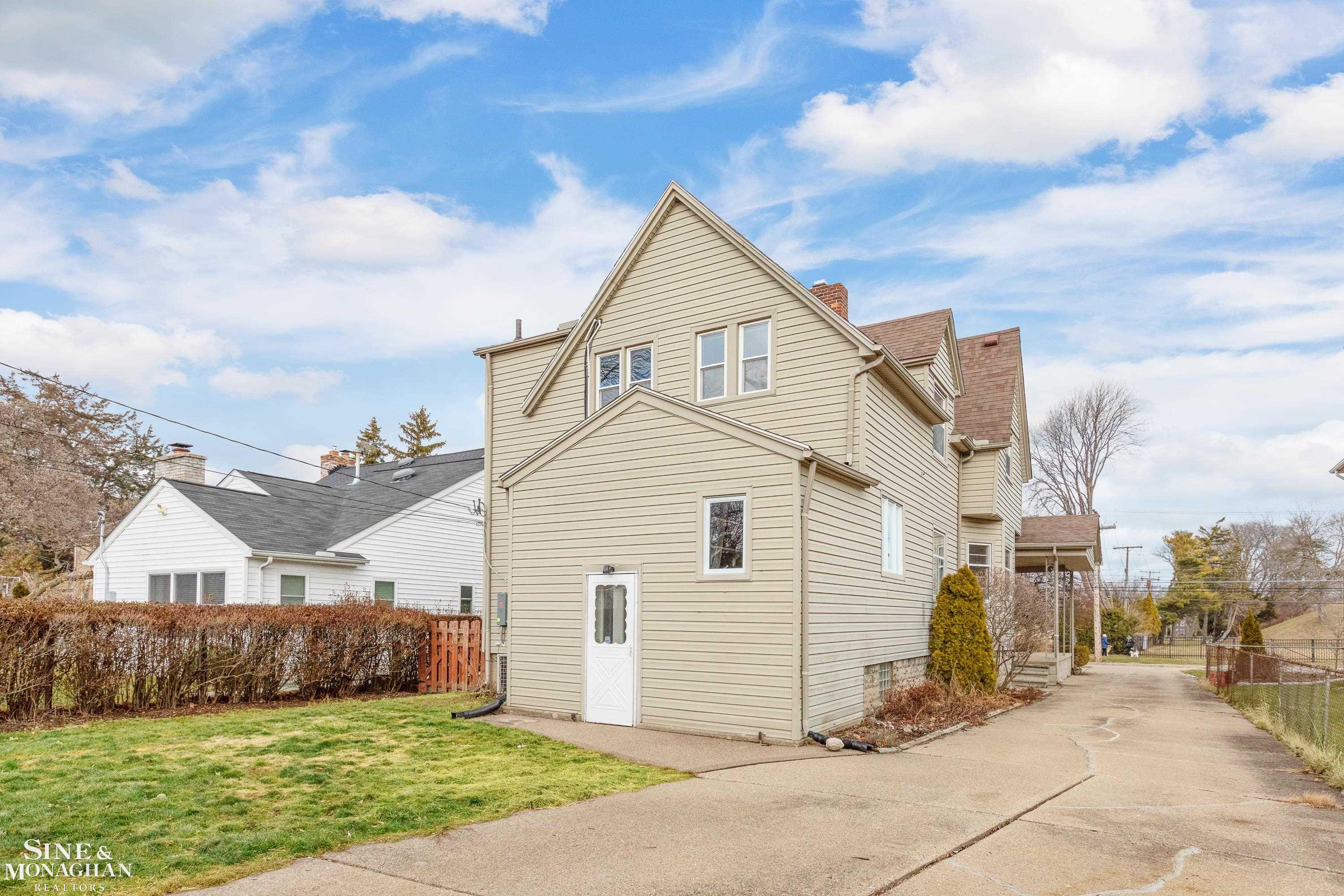 41 Vernier Road Grosse Pointe, MI 48236 - Photo 31 of 41 50101414-30.JPG