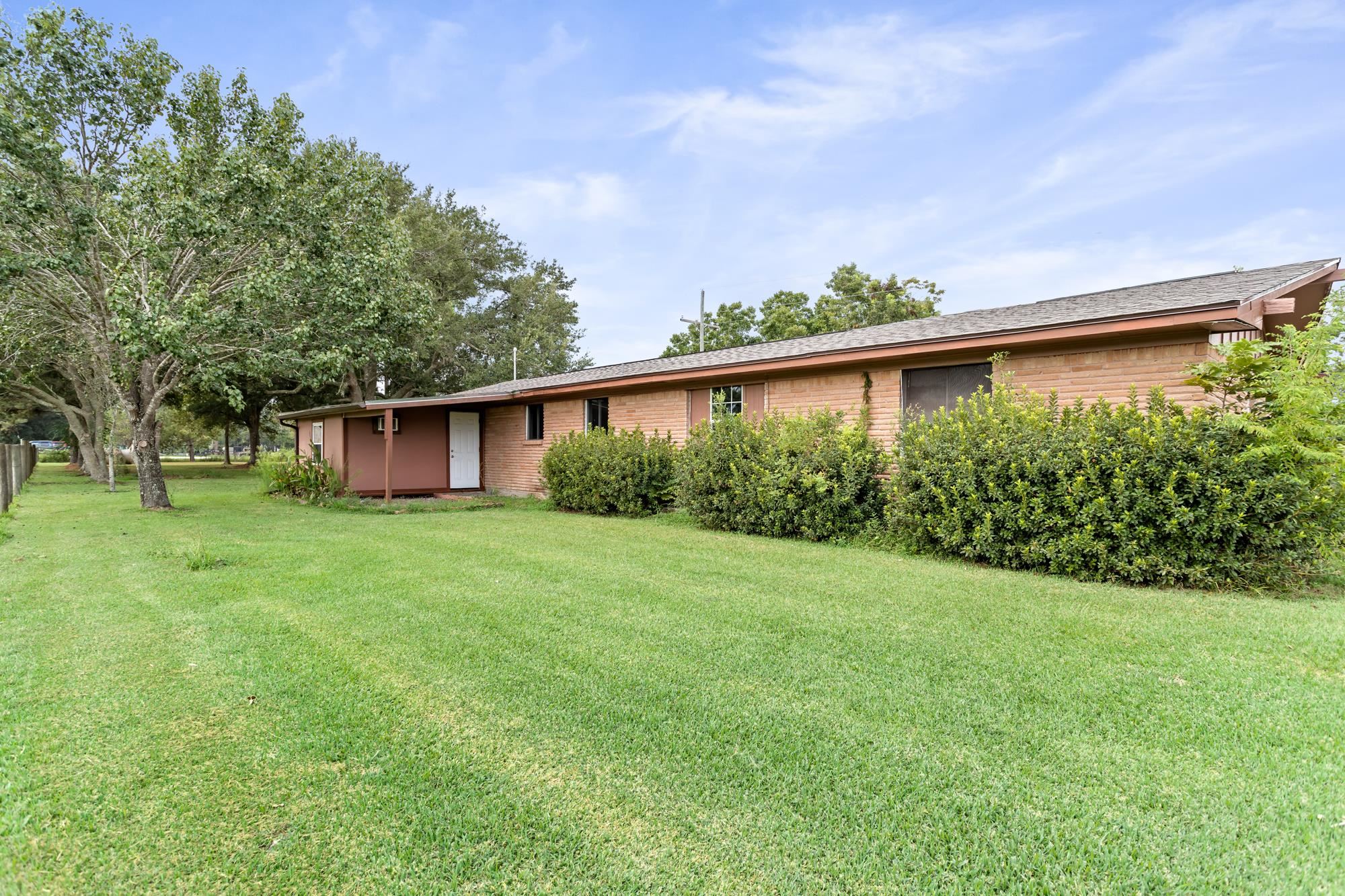 207 Carter Road Winnie, TX 77665 - Photo 22 of 26 Gallery Image 22